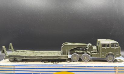DINKY TOYS FRANCE-890
Berliet tractor (with...