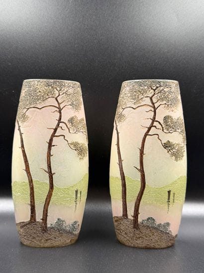 LEGRAS – SAINT-DENIS
Paire de vases à corps...
