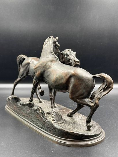 Pierre Jules Mène, d'après
Chevaux enlacés
Bronze,...