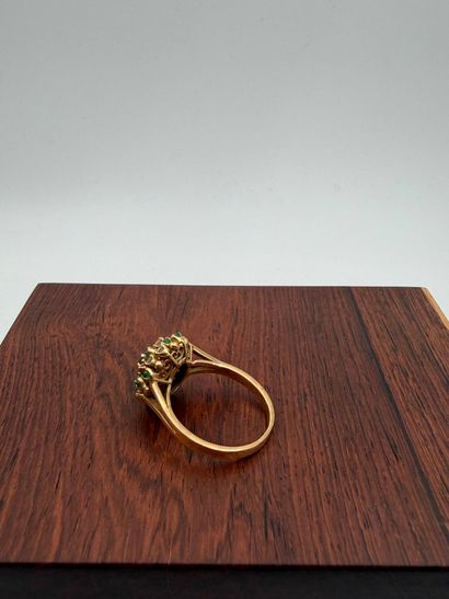 Cocktail ring in yellow gold (750)
(eagle...