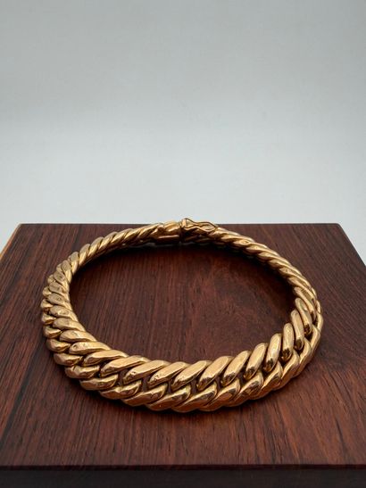 Bracelet in 18K (750) yellow gold
(eagle...