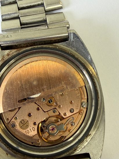OMEGA
Seamaster 120M Automatic.
