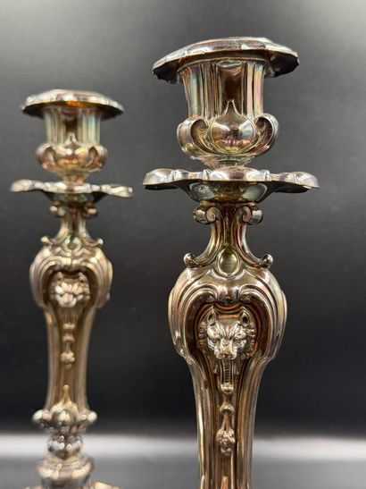 Martial FRAY Paire de chandeliers en argent...