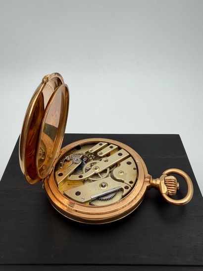 Pocket watch in 18K (750) yellow gold,
White...