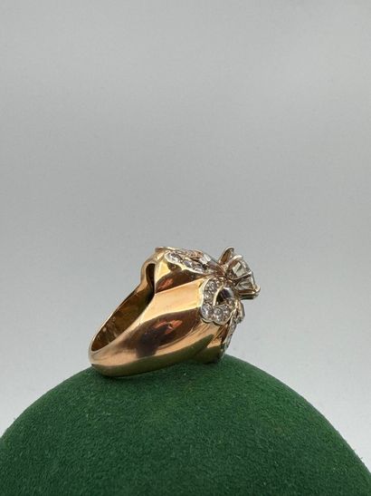 Cocktail ring in 18K (750) gold,
set with...