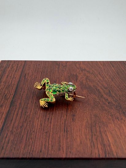 Brooch in 18K (750) yellow gold
(eagle head)...