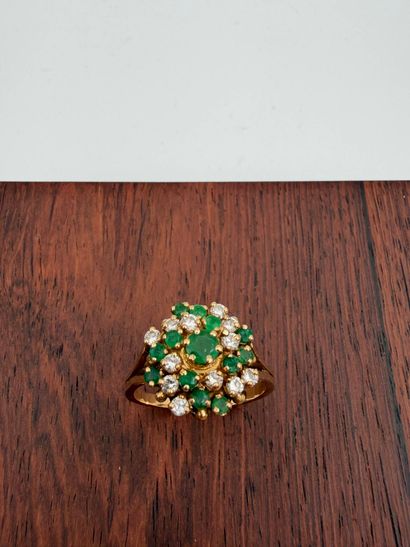 Cocktail ring in yellow gold (750)
(eagle...
