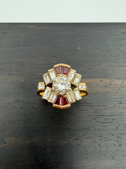 Ring in 18K (750) yellow gold
(eagle head)...