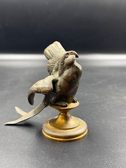 Lot de deux sculptures comprenant :
- Un...