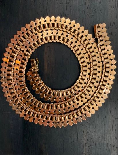 18k (750) yellow gold drapery necklace
(eagle...