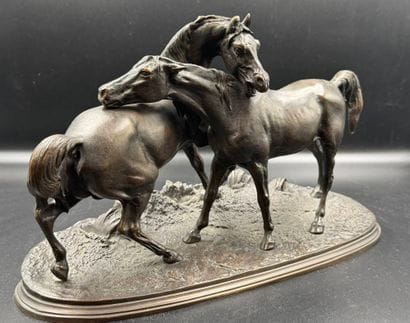 Pierre Jules Mène, d'après
Chevaux enlacés
Bronze,...