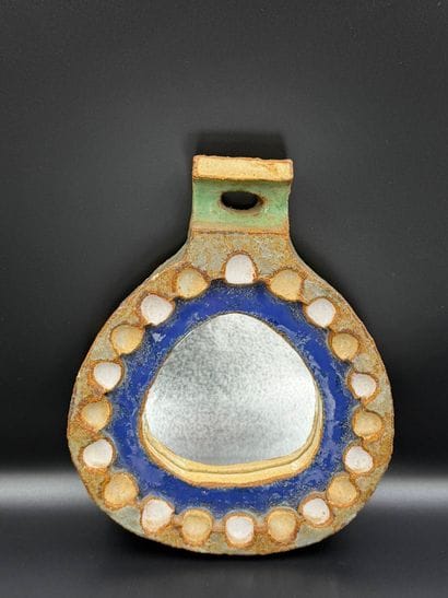 LES ARGONAUTES - VALLAURIS
Blue, ochre, green...