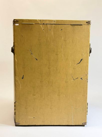 STARBAY
Art Deco dressing table in the form...