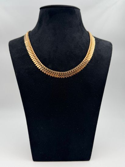 18k (750) yellow gold drapery necklace
(eagle...