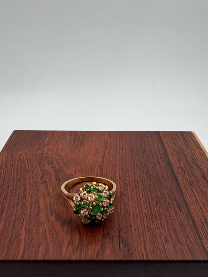 Cocktail ring in yellow gold (750)
(eagle...
