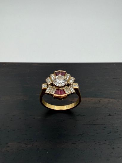 Ring in 18K (750) yellow gold
(eagle head)...