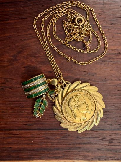 Necklace in 18k (750) yellow gold
holding...
