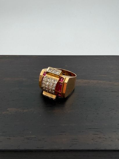 18K (750) yellow gold tank ring
adorned with...
