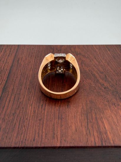 18K (750) yellow gold and platinum tank ring
(eagle...