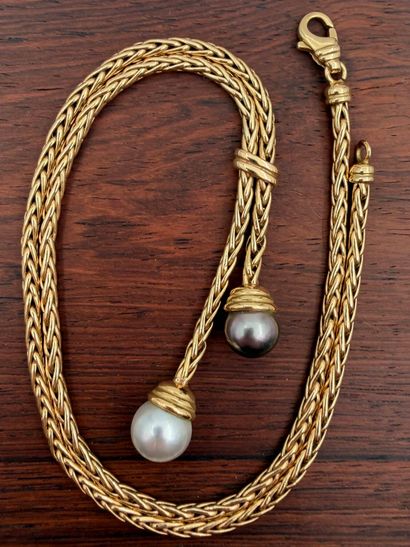 Negligee necklace in 18K (750) yellow gold
(eagle's...