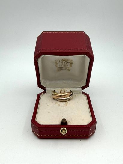 CARTIER (attributed to)
Three-colored 18K...