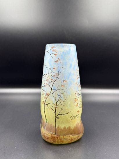 LEGRAS – SAINT-DENIS
Vase à corps tubulaire...