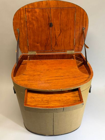 STARBAY
Art Deco dressing table in the form...