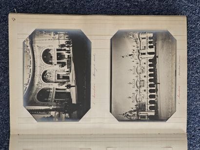 Album grand in-quarto d'une centaine de PHOTOGRAPHIES...