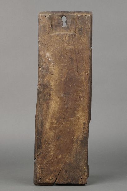Élément de BAS-RELIEF en noyer figurant une...