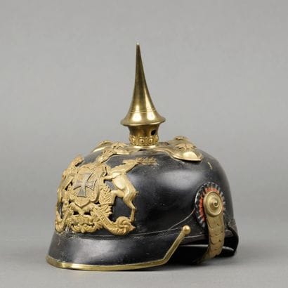 CASQUE A POINTE d'officier de réserve Wurtembourgeois,...