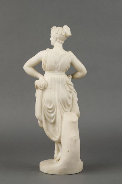 École du XIXe siècle. Jeune fille à la couronne...