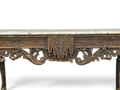 CONSOLE en bois sculpté à décor de protomés...