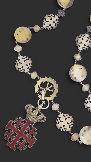 COLLIER des chanoines de l'église cathédrale...