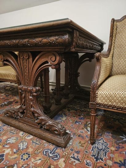 Oak TABLE finely carved with acanthus leaves,...