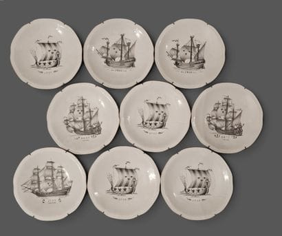 RORSTRAND. Neuf ASSIETTES A DESSERT en porcelaine...