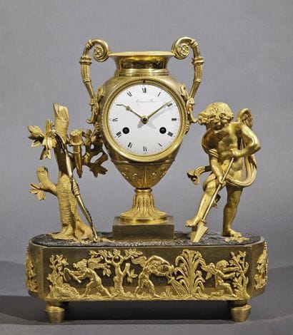 PENDULE en bronze doré 