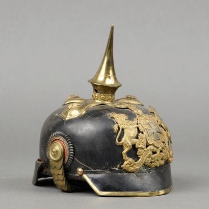 CASQUE A POINTE d'officier de réserve Wurtembourgeois,...