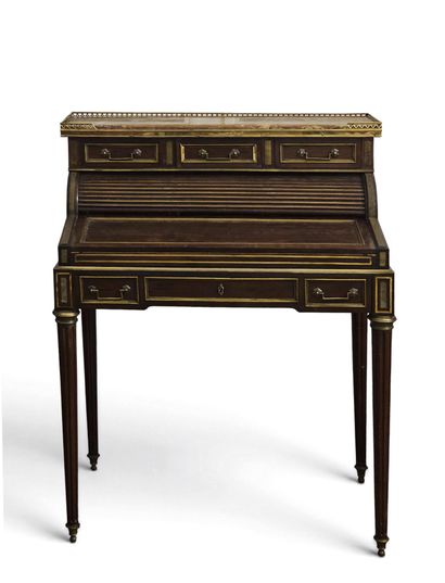 Small CYLINDER DESK, known as a “system”...