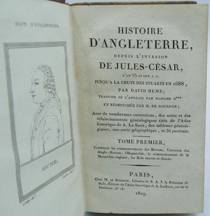 [ETRANGERS]. Ensemble de 13 Volumes.

12...
