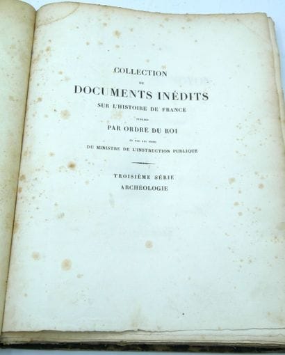 [ARCHEOLOGIE & PREHISTOIRE]. Ensemble de...