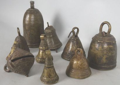 IVORY COAST and CAMEROON 

Lot of ten bronze...