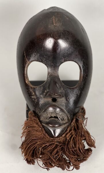COTE D'IVOIRE - DAN people

Wooden mask,...