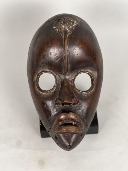 COTE D'IVOIRE - DAN people

Wooden mask,...
