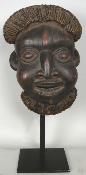 CAMEROON - BAMILEKE people

Classic crest...