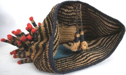 CAMEROON - BAMILEKE people

Three chieftaincy...