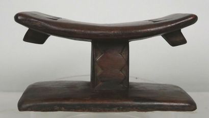 GHANA - AKAN people

Small wooden neckrest...