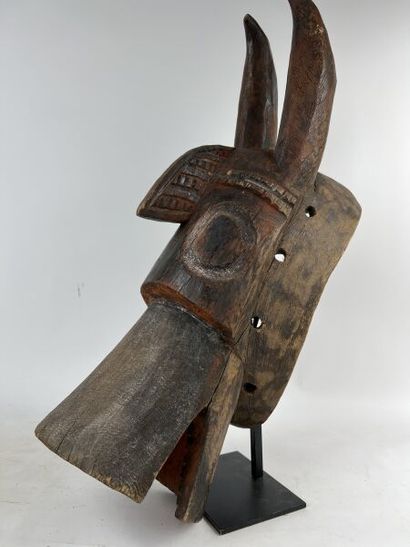 NIGERIA - MUMUYE People

Wooden mask, buffalo...