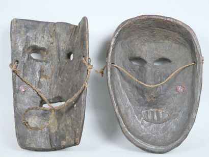 NEPAL - MAGAR people

Lot of two wooden masks,...