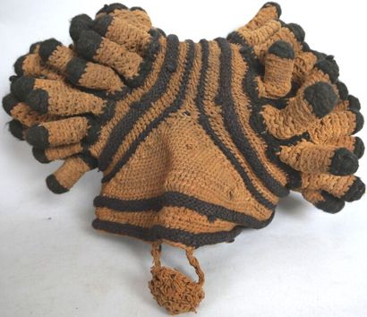 CAMEROON - BAMILEKE people

Three chieftaincy...