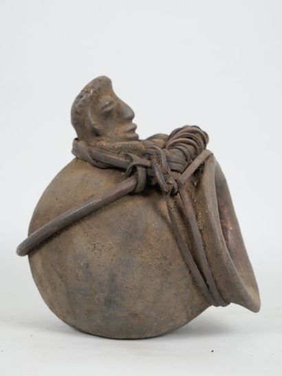 NIGERIA - IZZI / IGBO people

Terracotta...